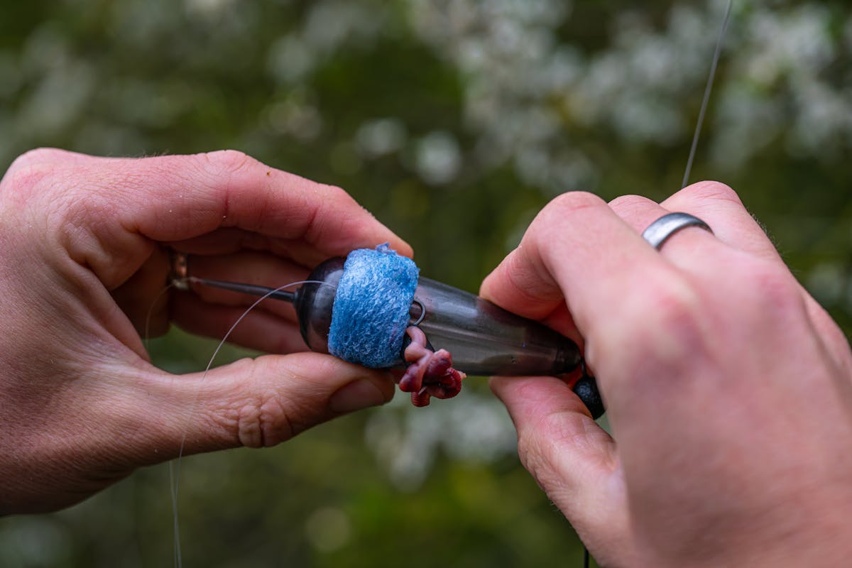 Attaching the hookbait to the float helps prevent tangles, and once cast out it will easily rise to the surface when you give it slack line