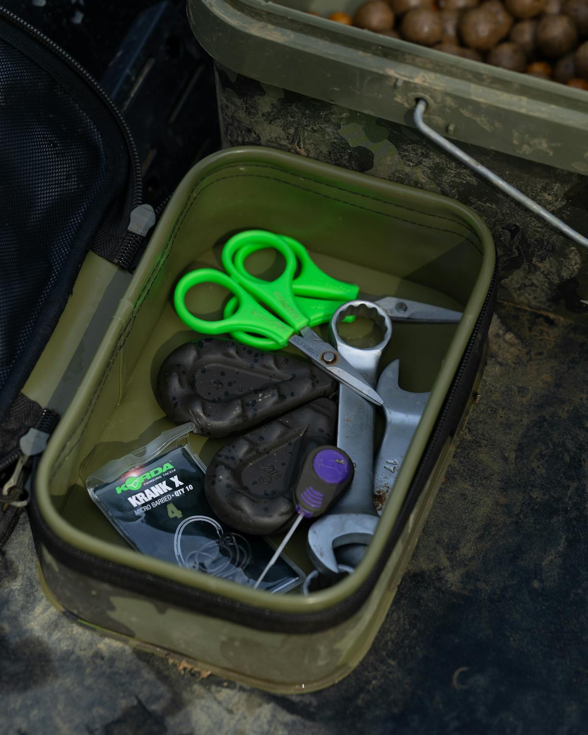 Make sure you keep spare tackle in the boat so you can re-position your rod straight after landing a fish