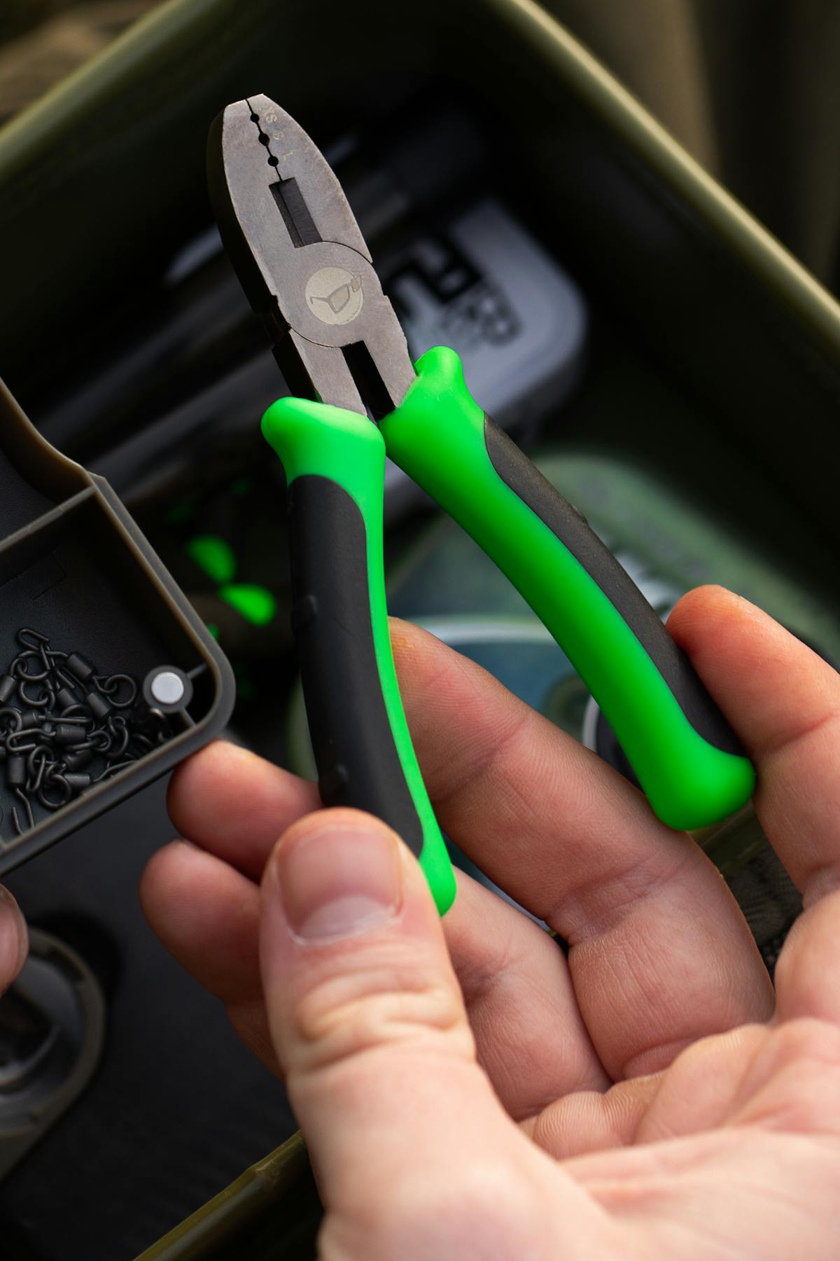 The Korda Mini Krimp Tool can be used with all three sizes of Krimps and will neatly fit in your tackle box