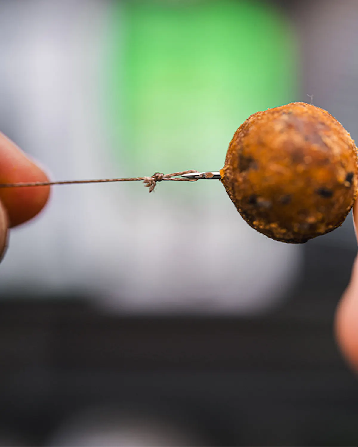 Having the right type of baiting needle makes it easy to mount a hookbait on any sort of material