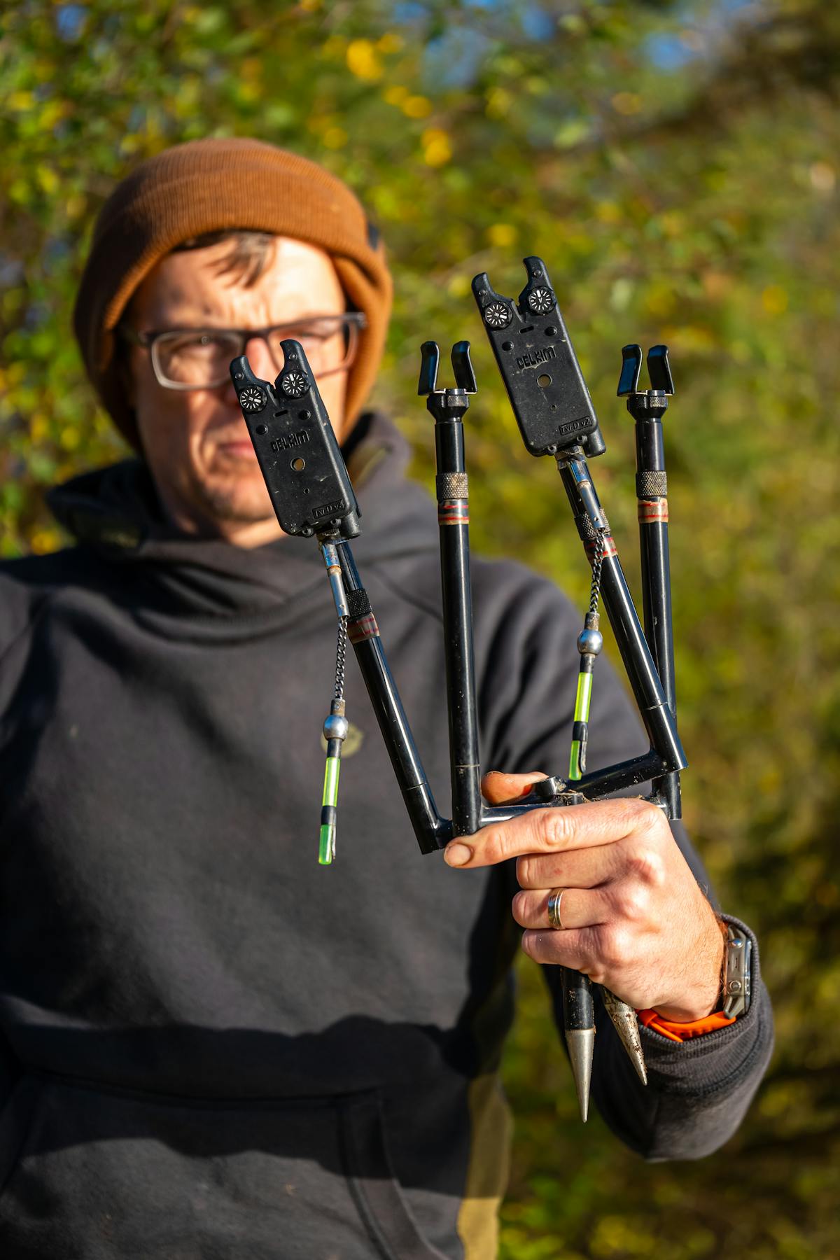 There is also a black anodised aluminium version of the Singlez