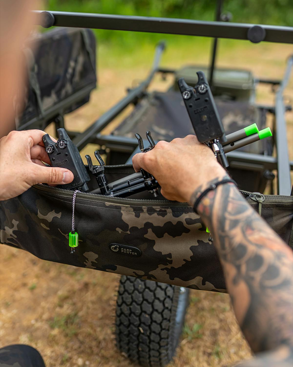 Two generous side pockets can be added - Side Bar Bags - which are great for storing buzzer bar bags and similar