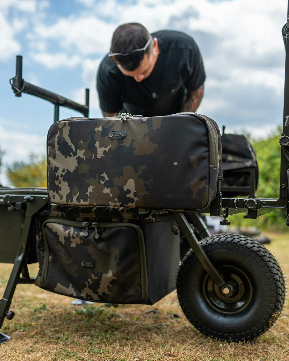 Three Velcro straps attach the side bags and offer unrestricted access and keeps everything you need in arms reach when you arrive in your swim
