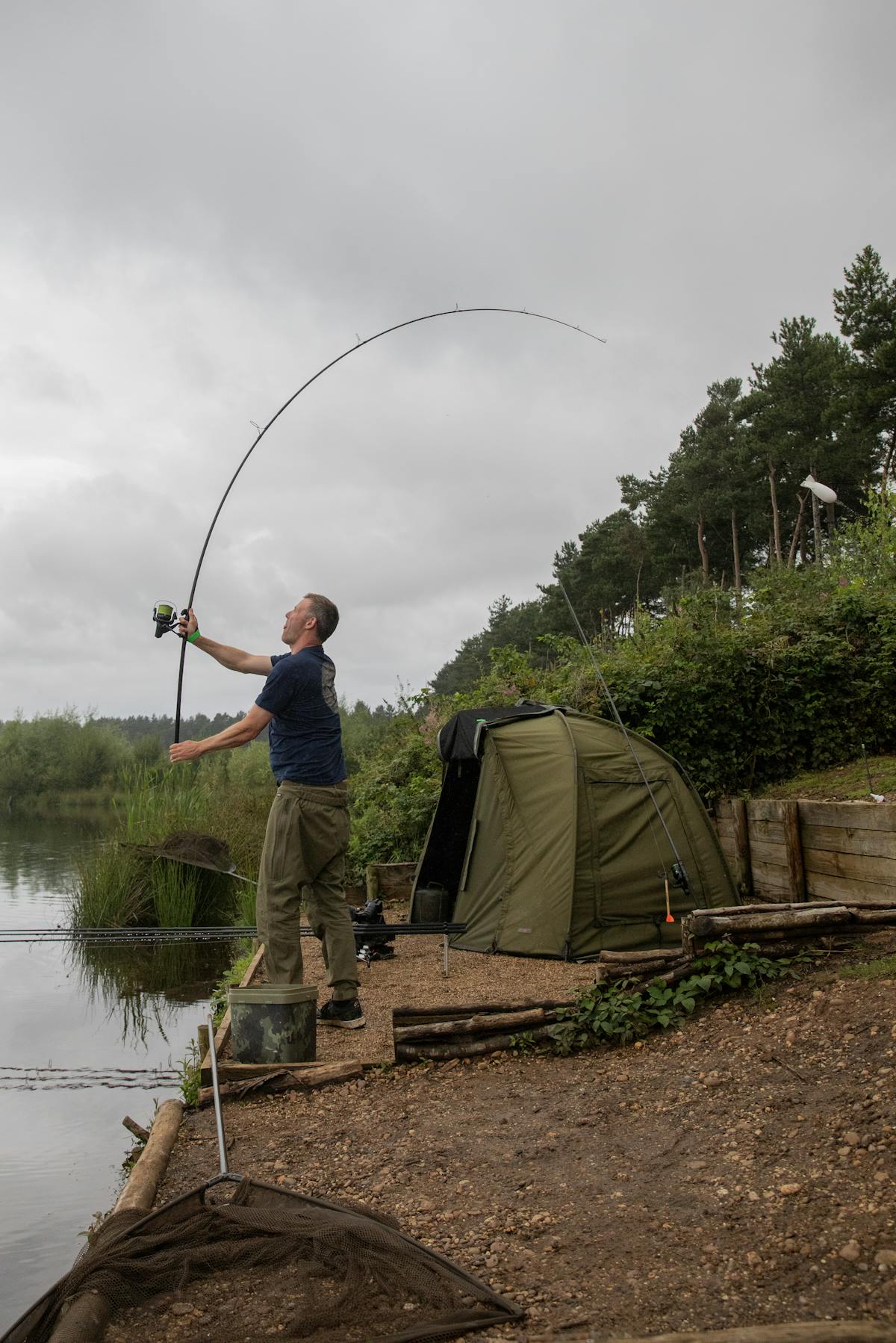Spodding can be used to put out a large bed of bait very accurately