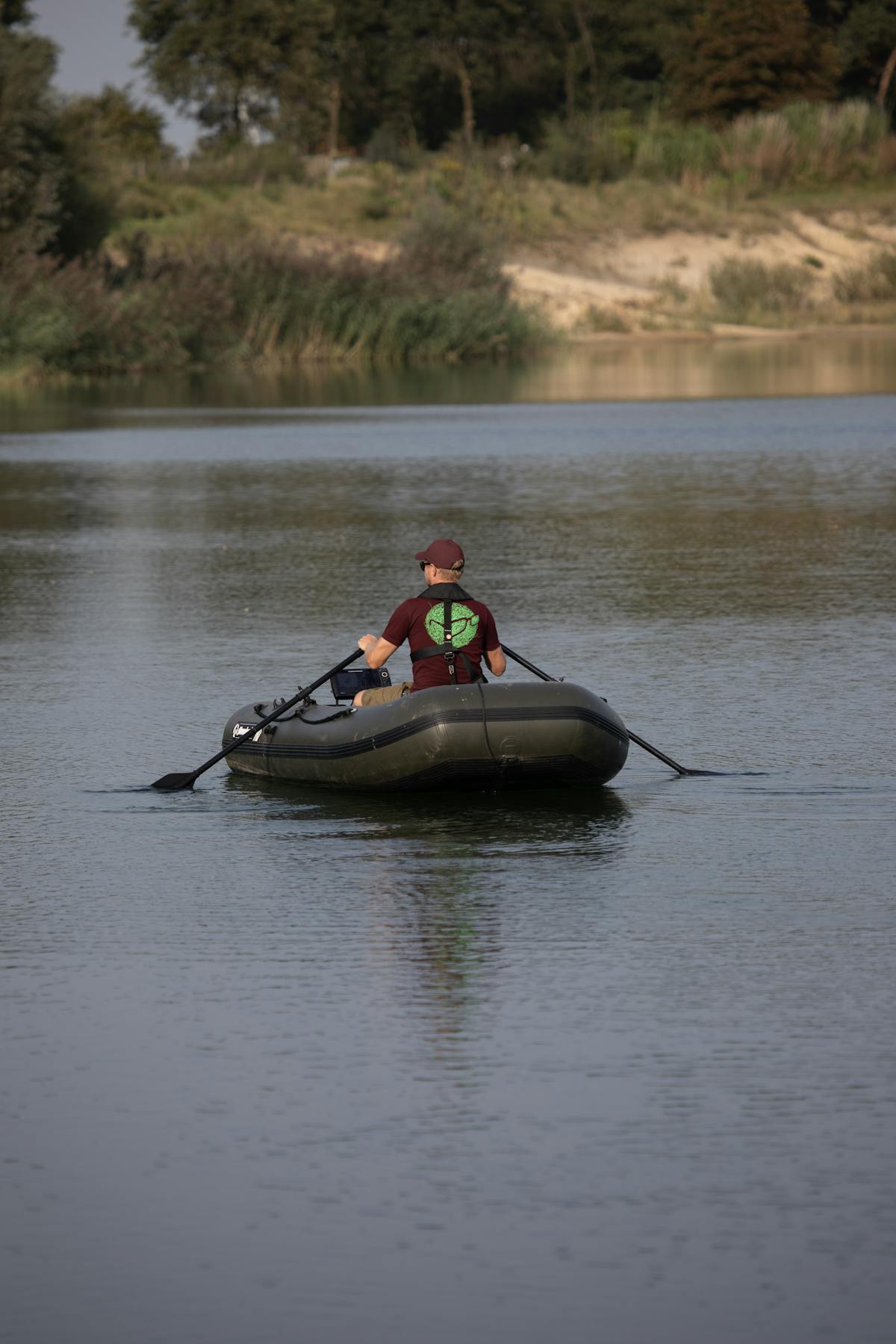 When carp fishing from a boat at shorter ranges you don't even need a motor and some anglers prefer to row in these situations
