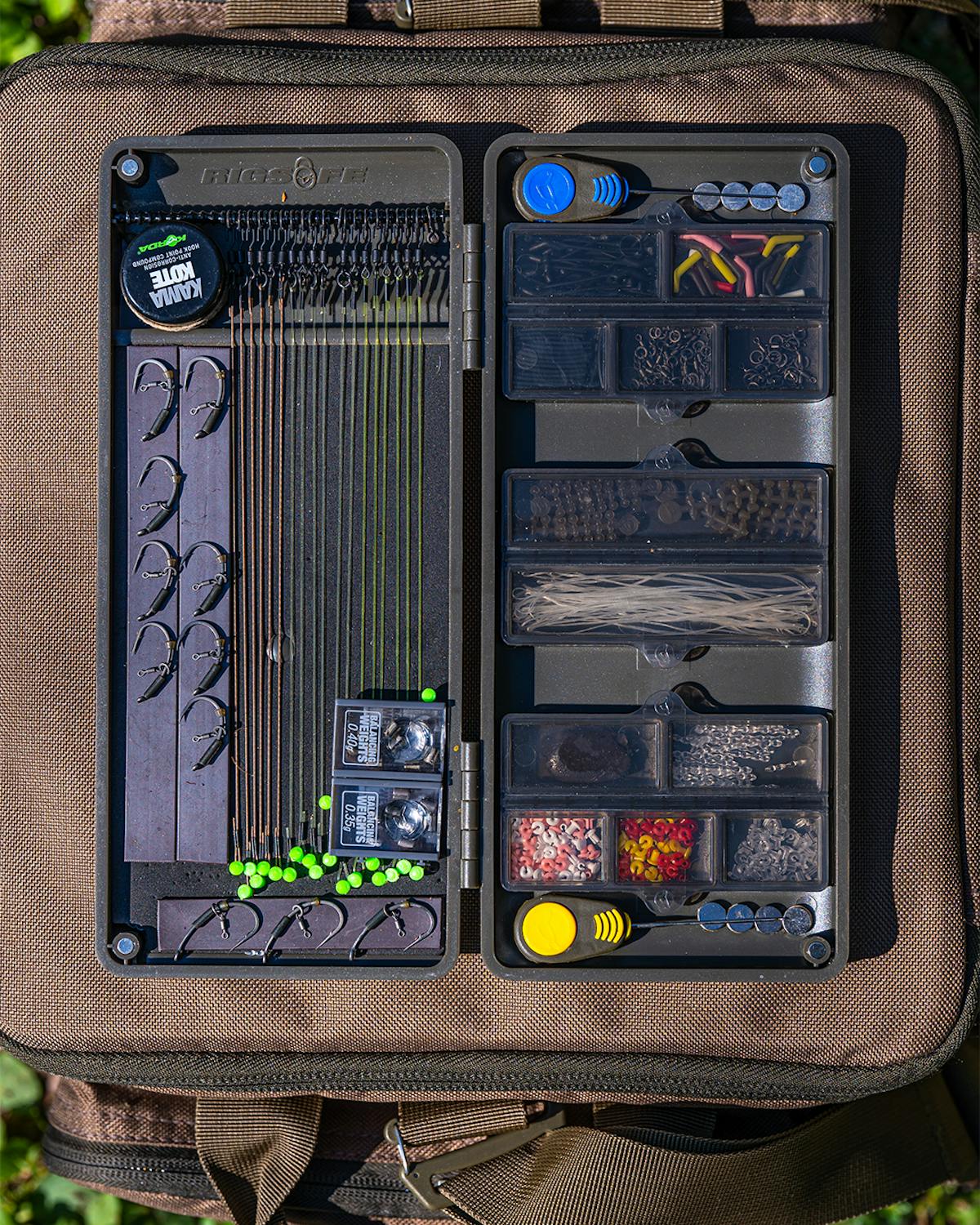 The durable Combi Safe is suitable for terminal tackle bits and pre-tied rigs