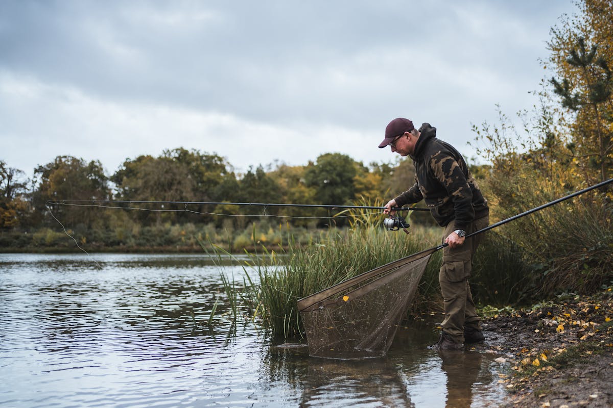 The Korda Spring Bow is the only serious choice for anglers who want the ultimate landing net