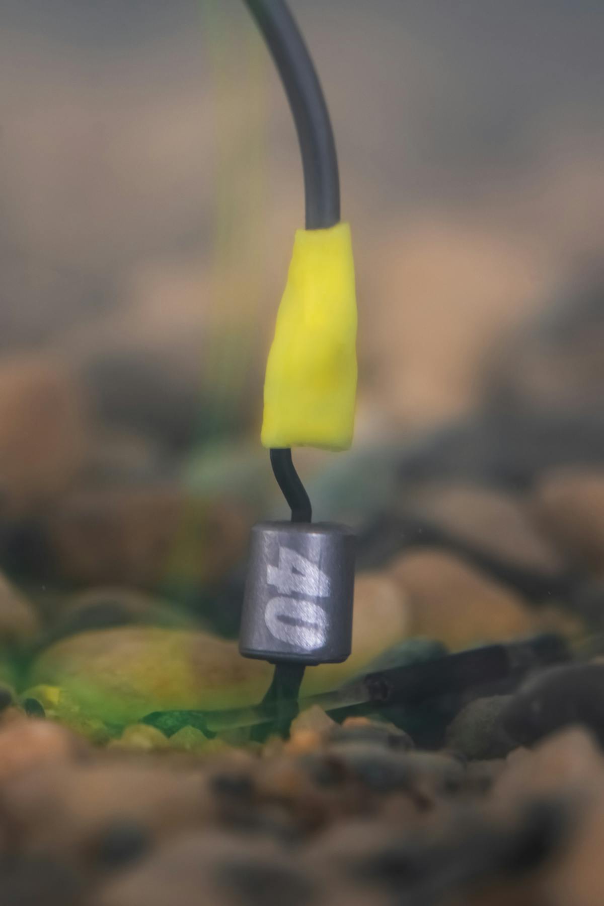 If you're using the Ronnie rig as a pop up presentation, you can add one of the Korda Balance Weights to perfectly balance the hook bait