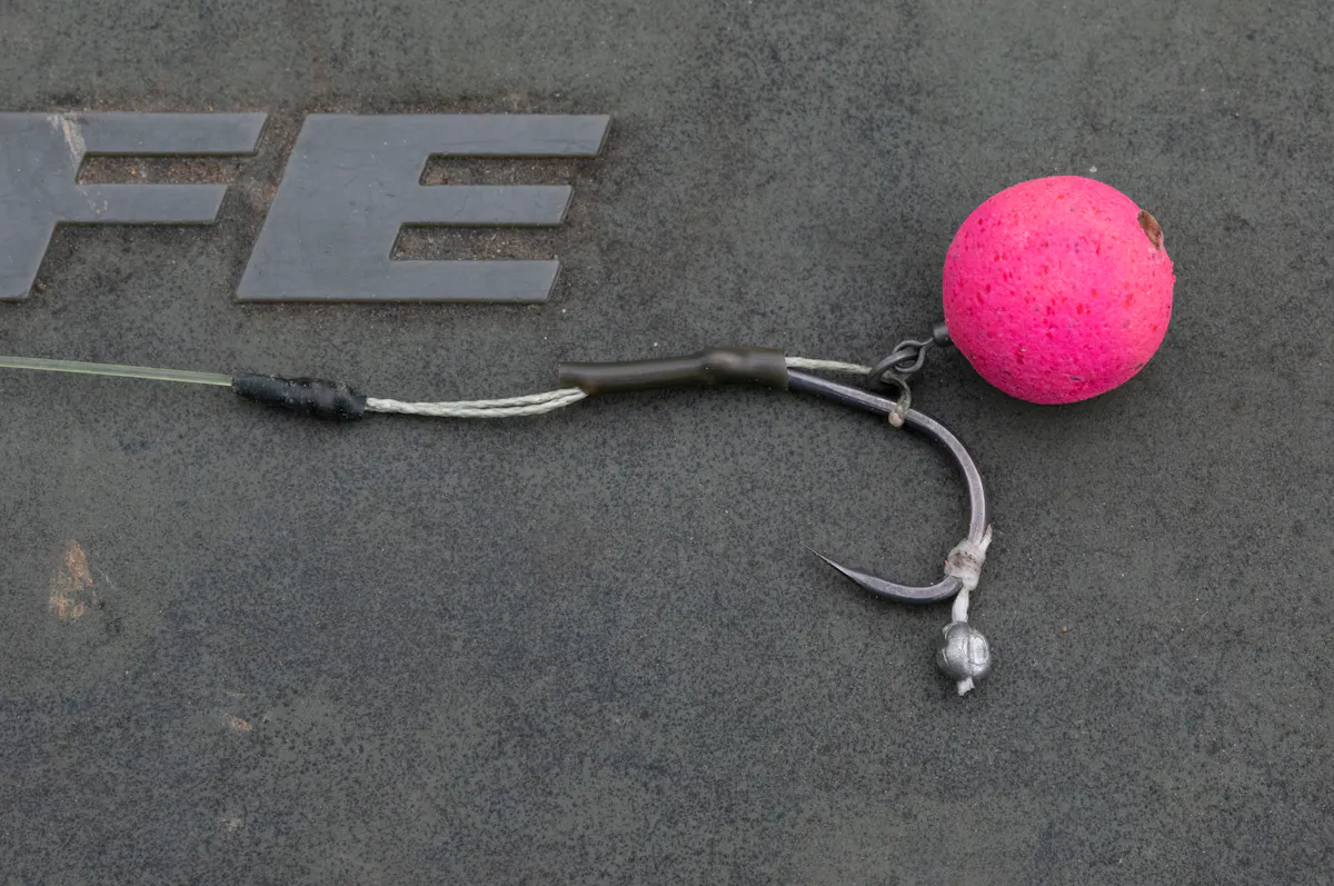 Bait Floss whipped onto the hook can also be used for attaching a shot