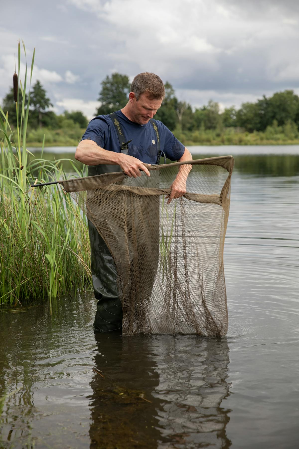 The spreader blocks on the Korda carp landing nets have been designed so as to make it very easy to de-assemble them when you need to, plus they are super strong
