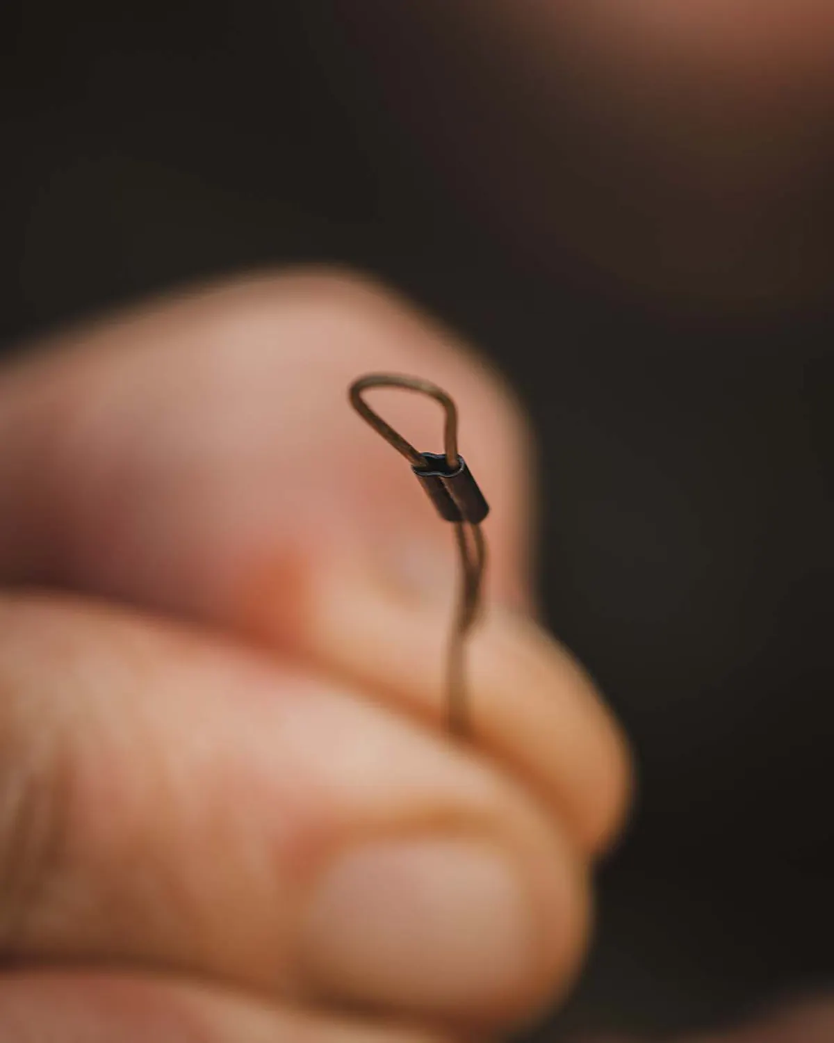 Create a loop in the other end of your hooklink, using a crimp - this can be attached to a QC swivel using an anti tangle sleeve