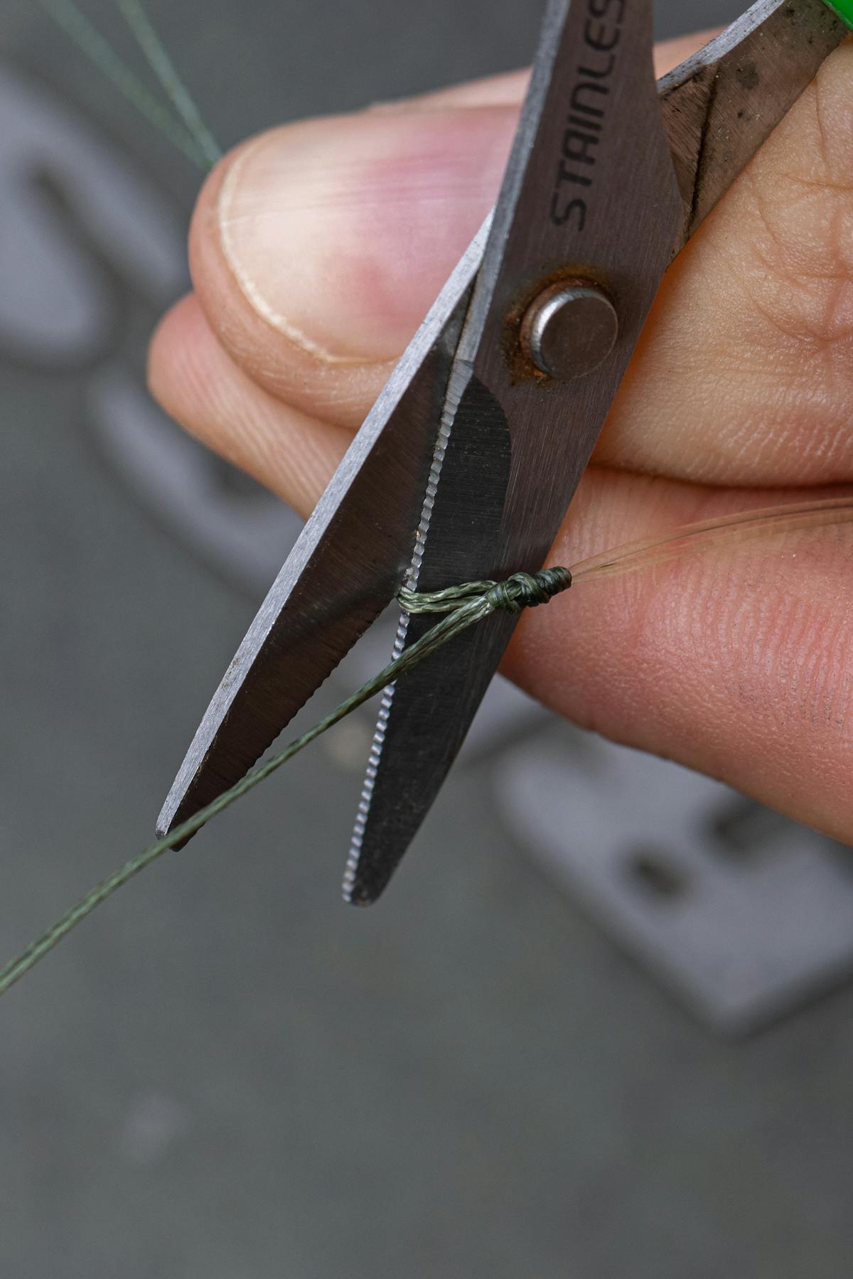 Most tackle shops stock the Korda Razor Blades, which help make rig preparation even easier