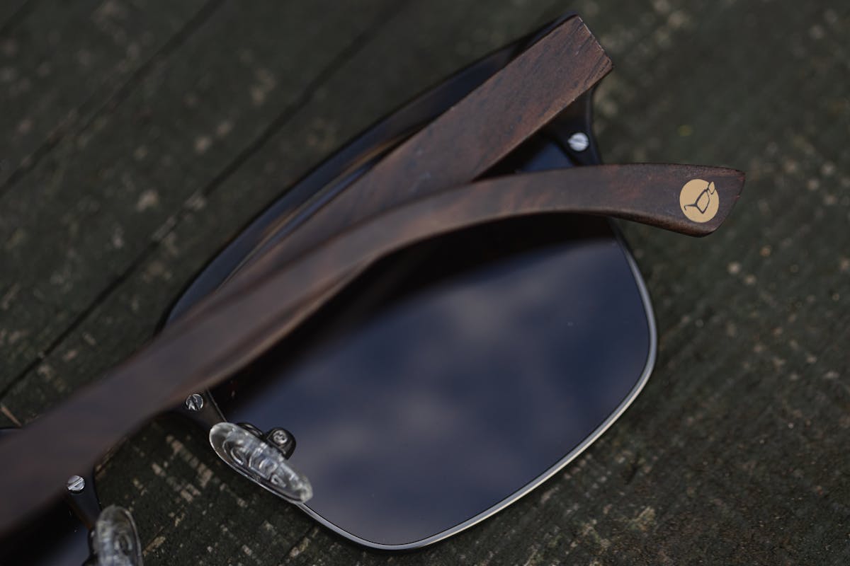 With wooden arms, The Ronnie is not only sustainable but also has a very comfortable fit