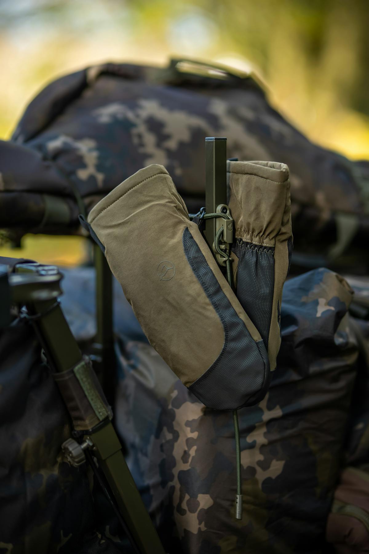 The Polar Mittens are built for the most extreme winter conditions, the retaining clip helps keep them together for when you need to use them and is a thoughtful addition