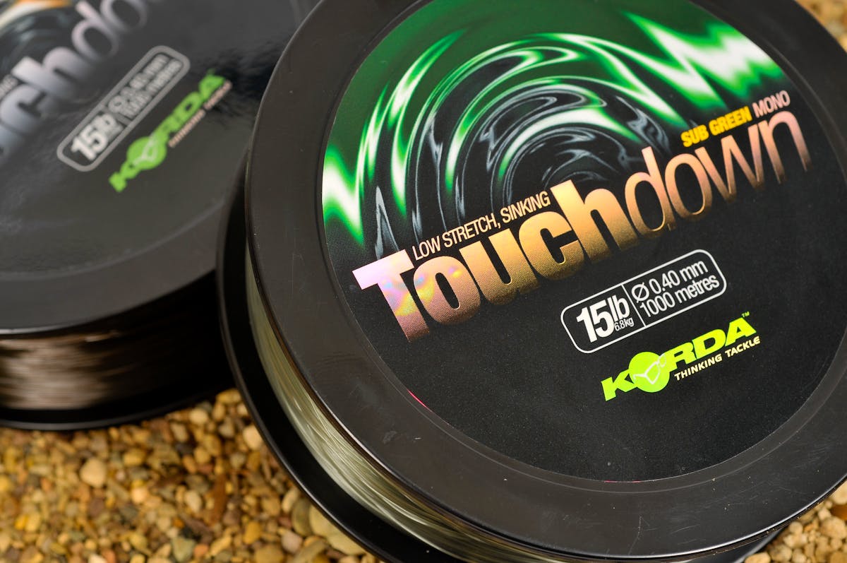 A higher diameter generally means a higher breaking strain, with 15lb and 0.40mm being one of the most popular choices