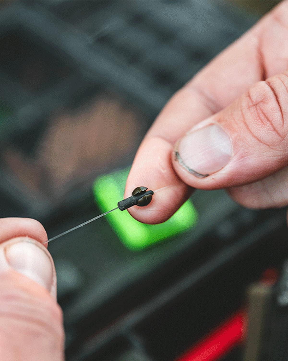 The No Trace system allows you to fix the top bead in a way that is safe if your line was to snap