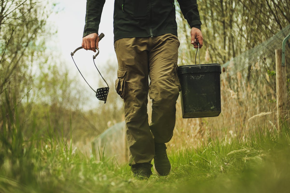 Shorter ranges are ideal for catapult work - for longer distances, a throwing stick works well