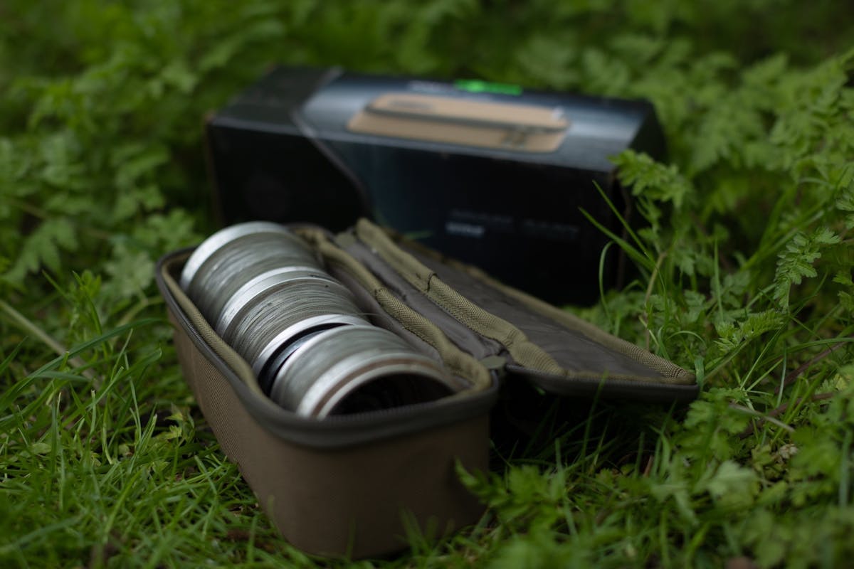 Lightweight, durable and water resistant, this case is designed to keep your spare spools protected