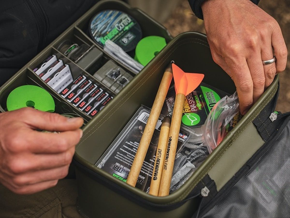 Ergonomic handles allow tackle tray to be easily lifted in and out of this special Compac EVA Organiser