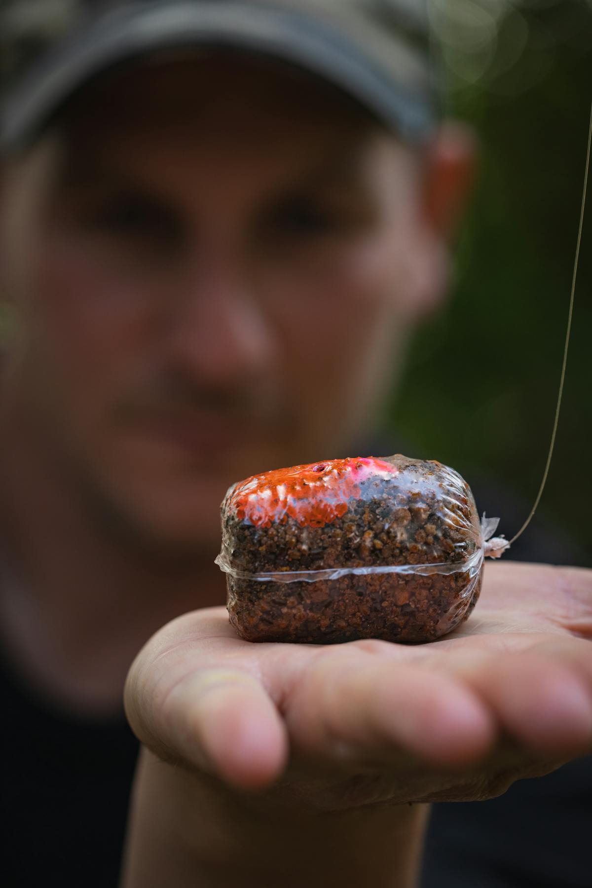 Solid bag fishing works all year round, whether fished on their own or on a baited spot, and leaves a small parcel of bag mix and liquid attractors around your hookbait