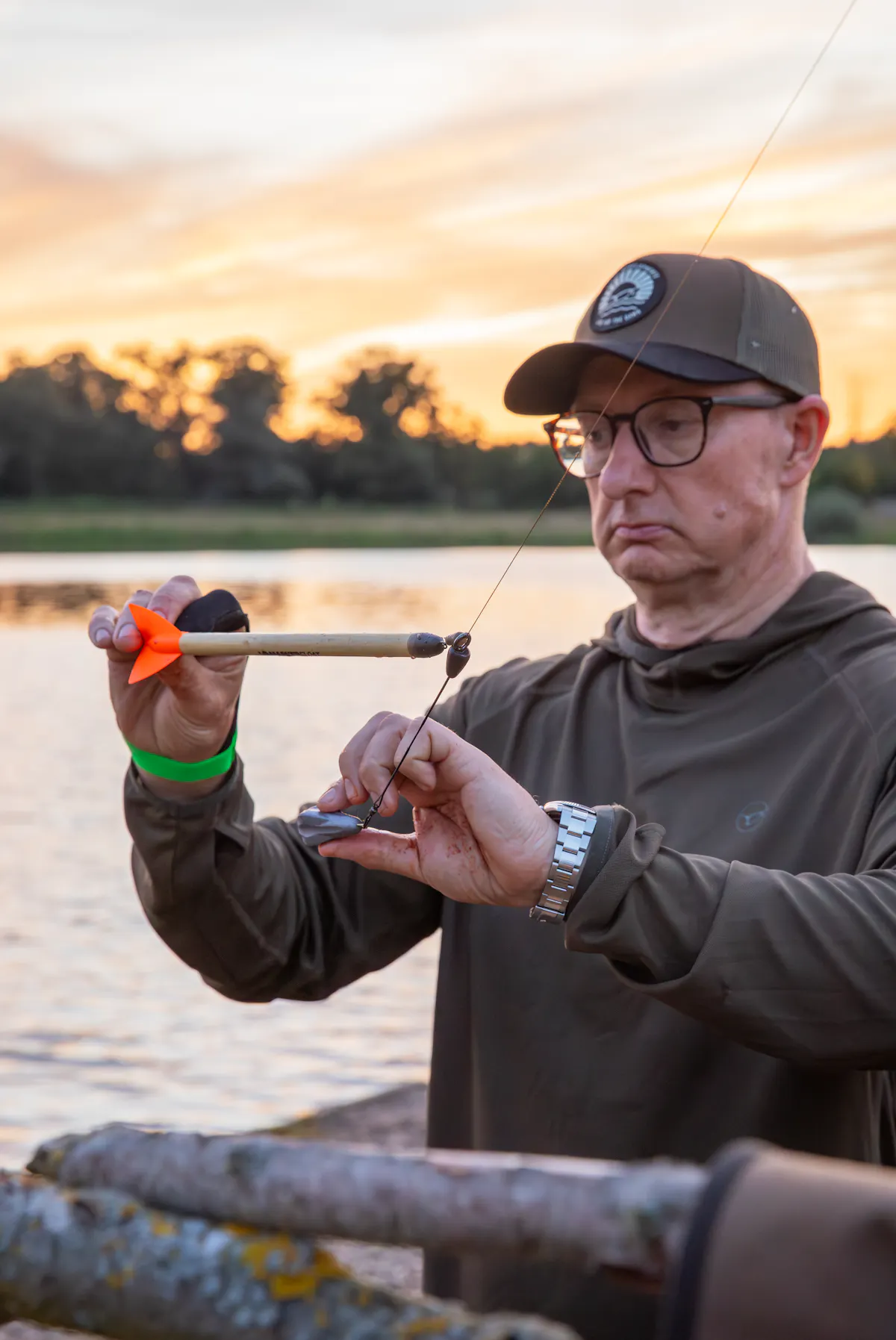 First of all you need to find a spot to fish on that is actually worth remembering and measuring, and a marker float helps makes that easier