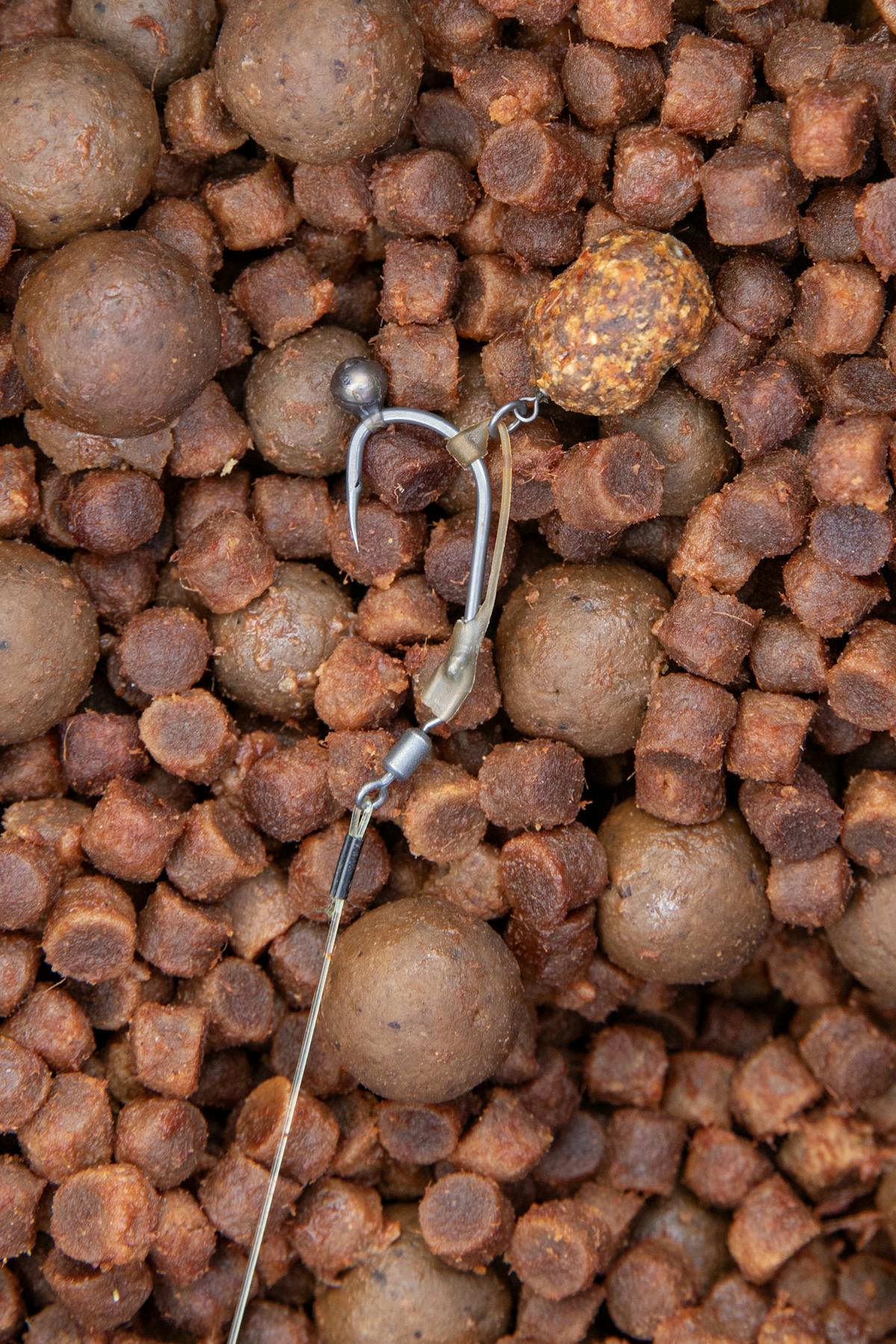 When it comes to rigs for fishing bottom baits, opinion is greatly divided depending on who you speak to