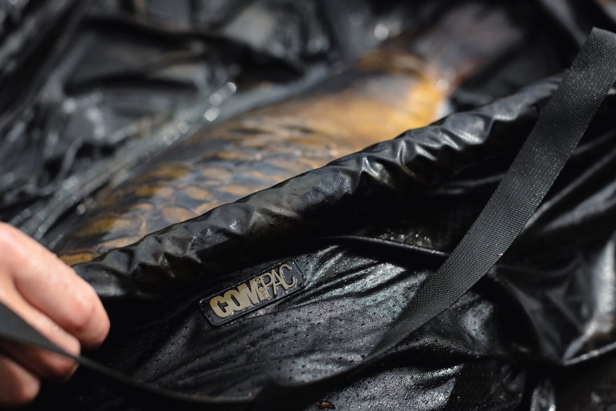 The Korda Compac Retainer Sling is the ultimate in fish safety and has been fine tuned ensuring your catch is as comfortable as possible