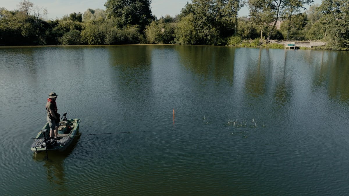 Some sort of marker makes it easier to bait up exactly where you intended to, and especially so if it is windy