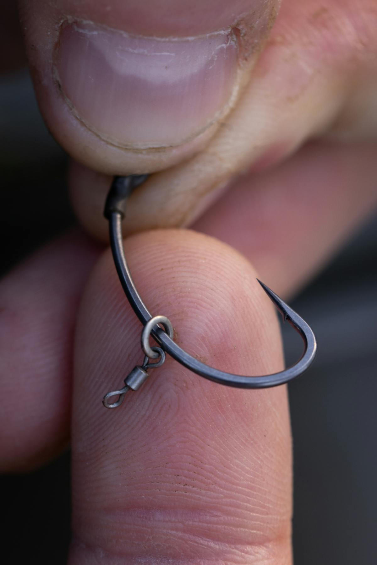 A range of sizes, including intermediate ones, are available in the Spinner hook pattern, as well as barbed and barbless versions