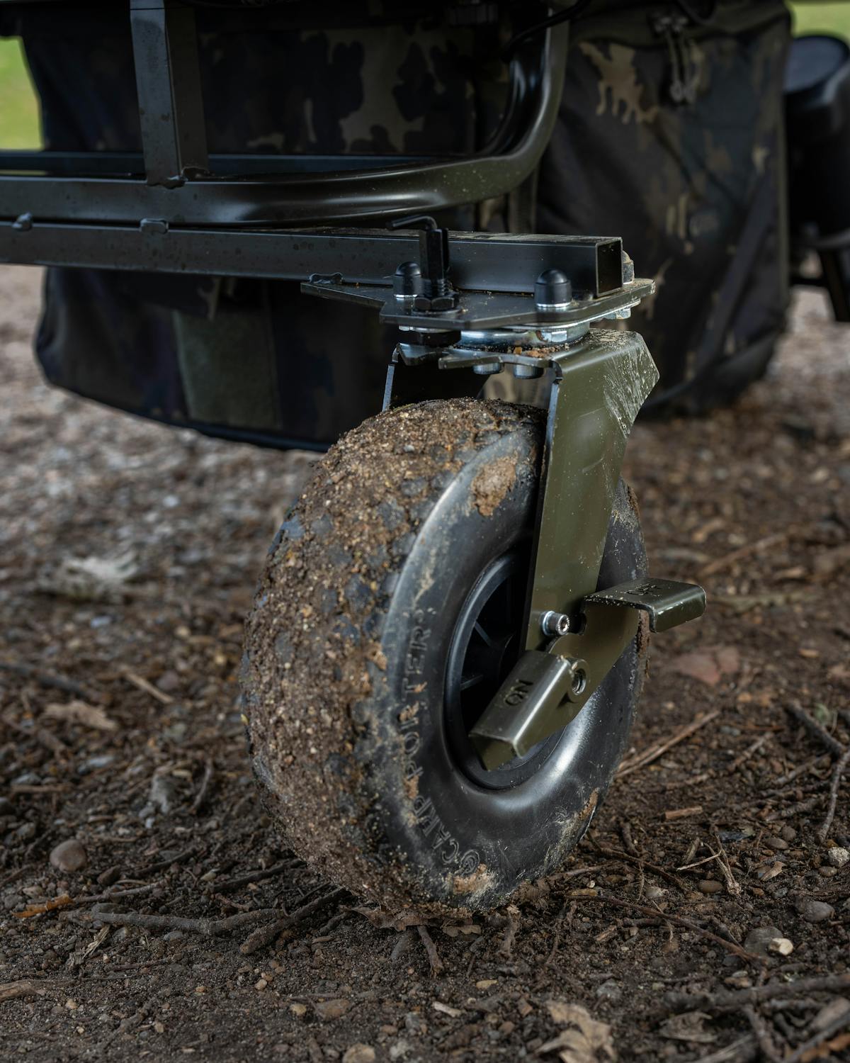 The rear swivel wheel conversion kit offers the flexibility provided by our Glider barrow and can be retro fitted to various Carp Porter models